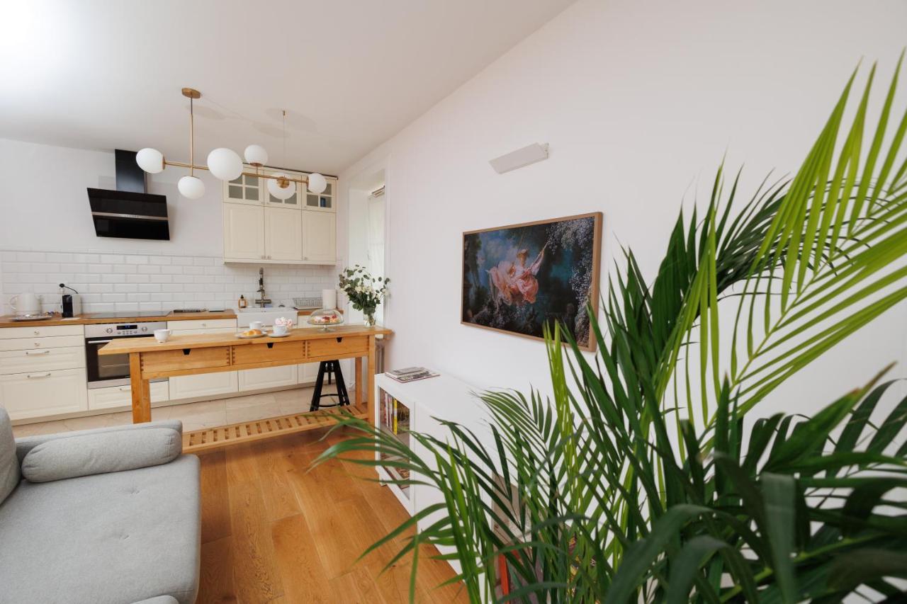 Maison Bruehl - Apartamenty Przy Ogrodzie Saskim Warsawa Bagian luar foto
